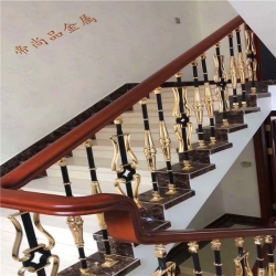 护栏