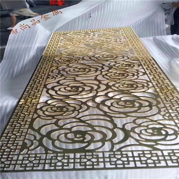 金色铝雕花格